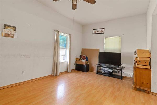 5344 Larimore Lane, Dallas, TX 75236