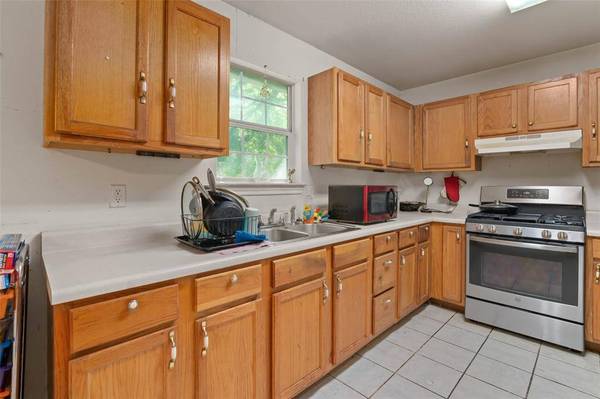 5344 Larimore Lane, Dallas, TX 75236