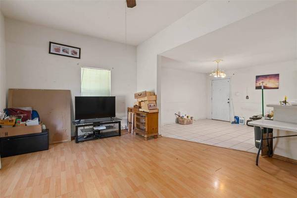 5344 Larimore Lane, Dallas, TX 75236