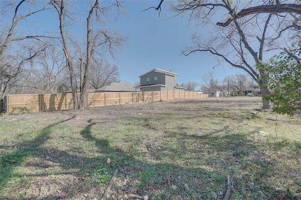 4511 Yancy Street, Dallas, TX 75216