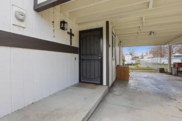 8111 E Harrington Ave, Spokane Valley, WA 99212