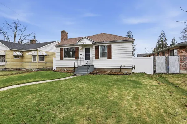 4117 N Wall St, Spokane, WA 99205