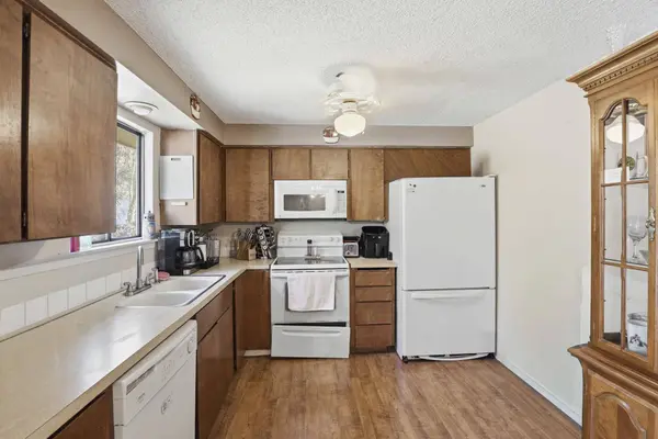 15220 N Ferrall St, Mead, WA 99021