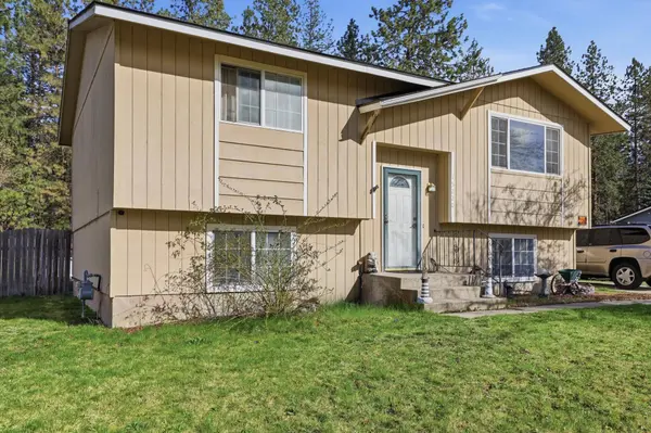 15220 N Ferrall St, Mead, WA 99021