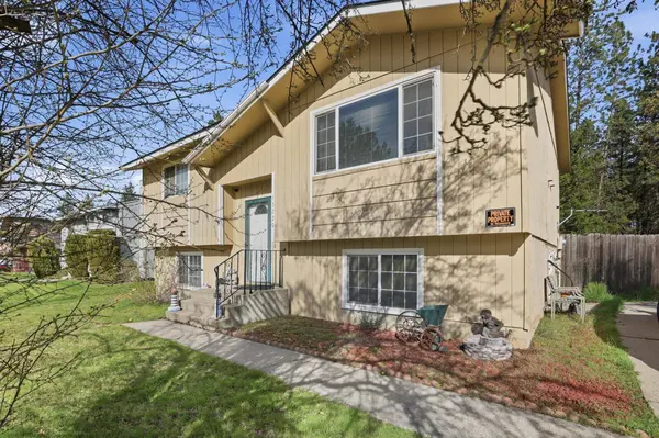 15220 N Ferrall St, Mead, WA 99021