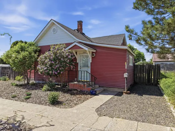 206 W 7th Ave, Ritzville, WA 99169