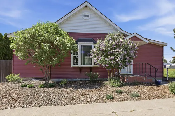 206 W 7th Ave, Ritzville, WA 99169