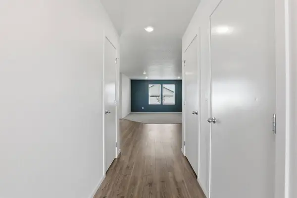 2012 E Boskoop St, Deer Park, WA 99006