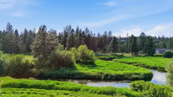 28608 N River Estates Dr, Chattaroy, WA 99003