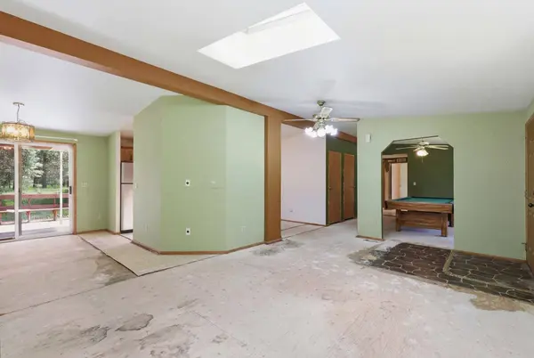 28608 N River Estates Dr, Chattaroy, WA 99003