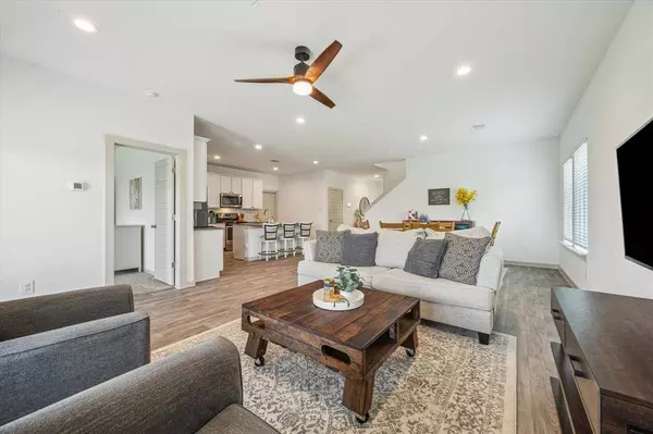 7714 Cattleman Valley DR, Rosharon, TX 77583