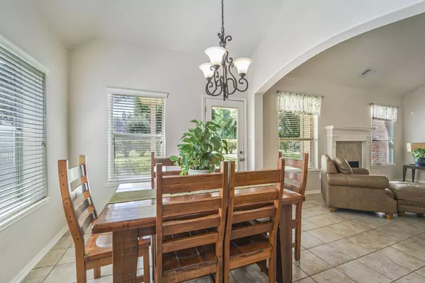 5807 Horseshoe FLS, Missouri City, TX 77459