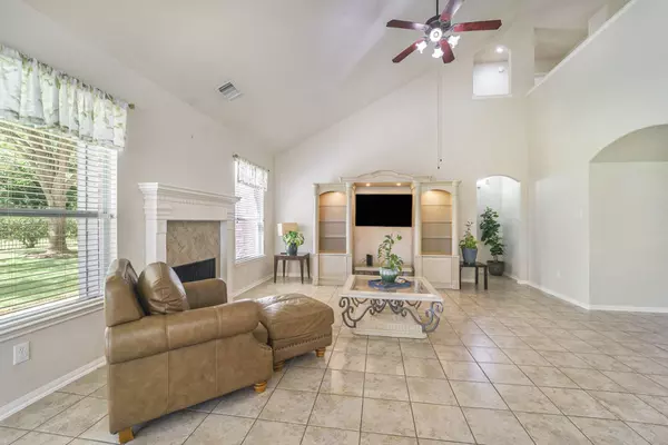 5807 Horseshoe FLS, Missouri City, TX 77459