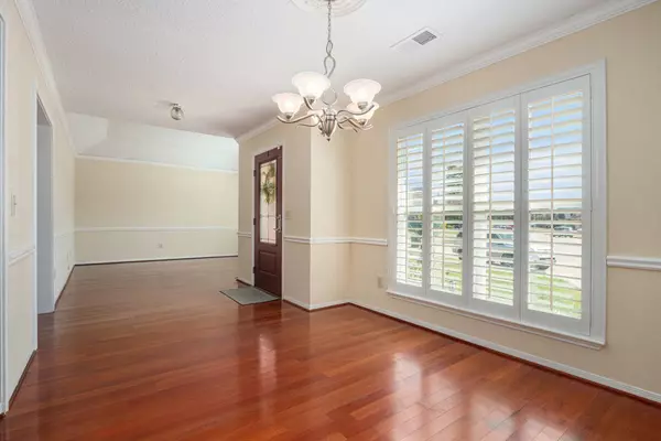 5823 Forest Trails DR, Houston, TX 77084