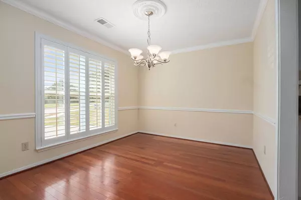 5823 Forest Trails DR, Houston, TX 77084