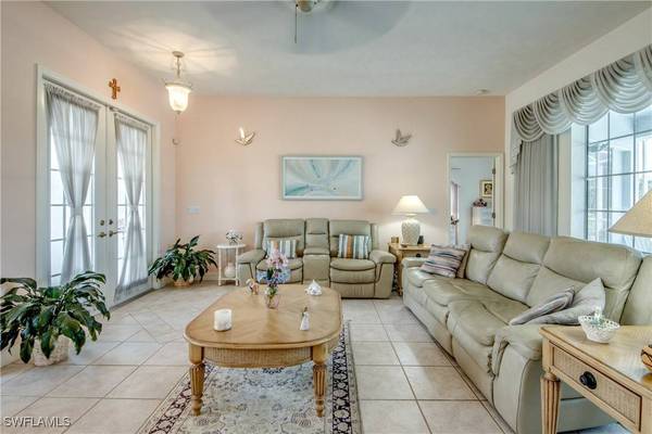 2532 Shelby Pkwy, Cape Coral, FL 33904