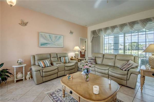 2532 Shelby Pkwy, Cape Coral, FL 33904