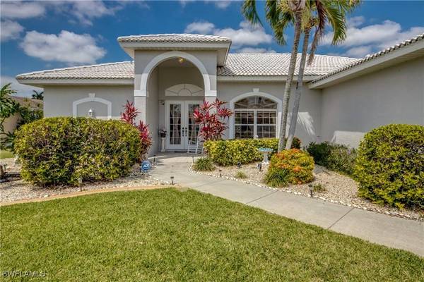 2532 Shelby Pkwy, Cape Coral, FL 33904