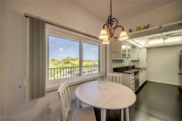 14831 Park Lake DR #PH12, Fort Myers, FL 33919