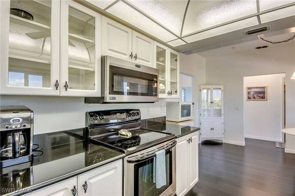 14831 Park Lake DR #PH12, Fort Myers, FL 33919