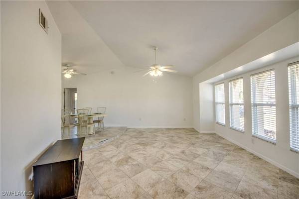 622 SE 21st LN, Cape Coral, FL 33990