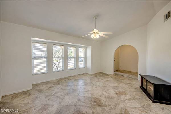 622 SE 21st LN, Cape Coral, FL 33990