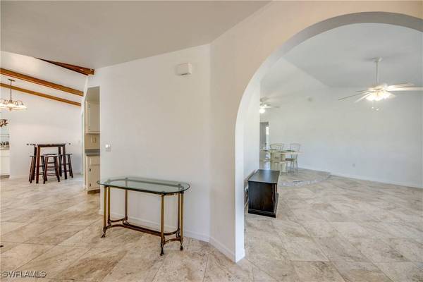 622 SE 21st LN, Cape Coral, FL 33990