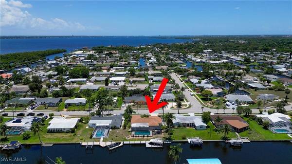 1720 Lakeview BLVD, North Fort Myers, FL 33903