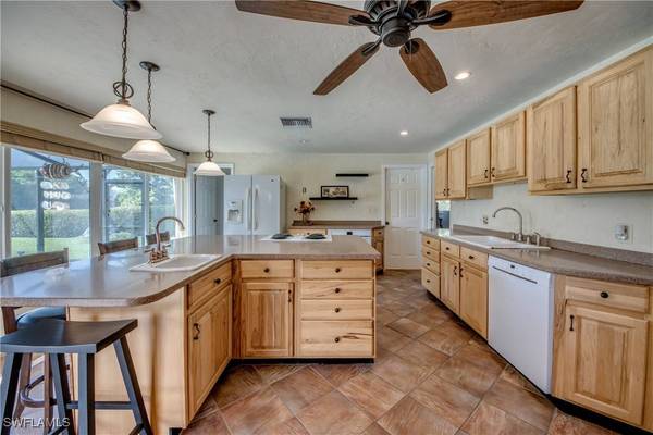 4180 Prestwick CT, North Fort Myers, FL 33903