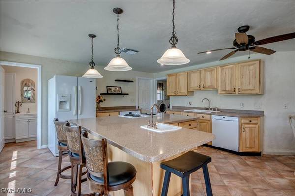 4180 Prestwick CT, North Fort Myers, FL 33903