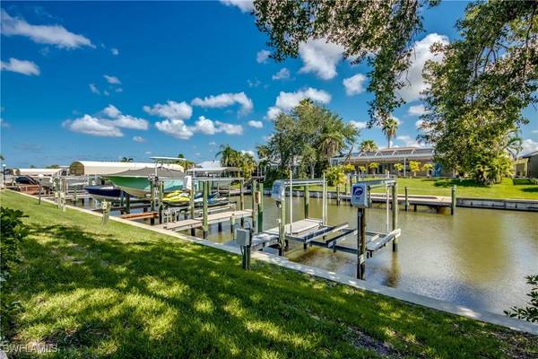 841 SW 47th TER #206, Cape Coral, FL 33914