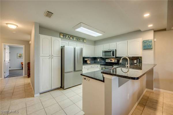 841 SW 47th TER #206, Cape Coral, FL 33914