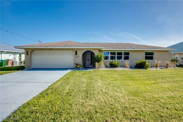1127 SE 16th ST, Cape Coral, FL 33990