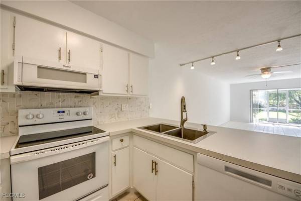 1100 Pondella RD #803, Cape Coral, FL 33909