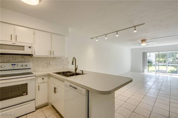 1100 Pondella RD #803, Cape Coral, FL 33909