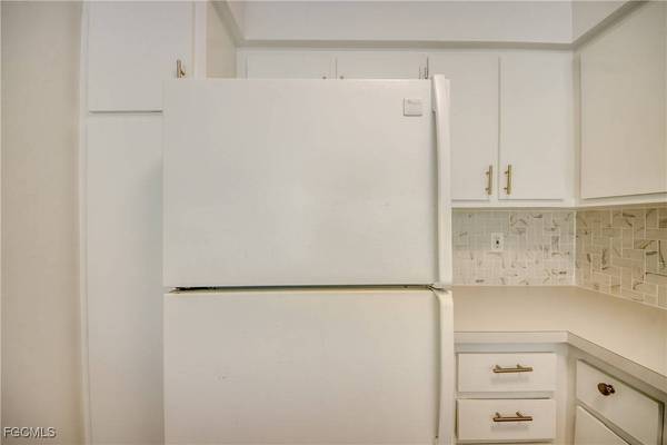 1100 Pondella RD #803, Cape Coral, FL 33909