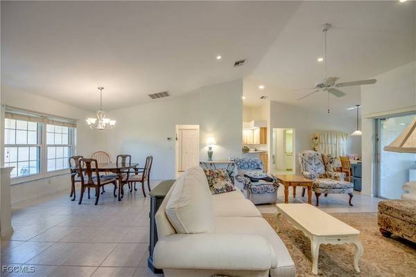 2139 SE 5th PL, Cape Coral, FL 33990