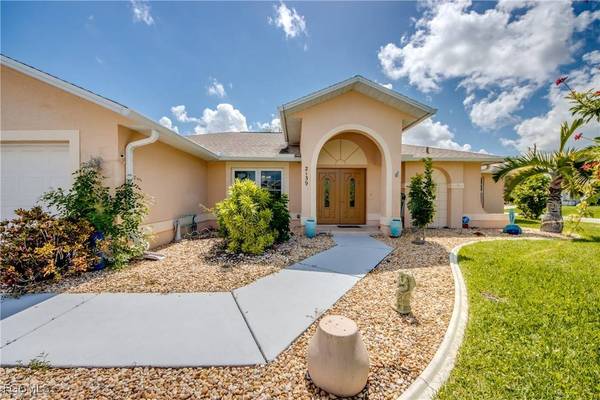 2139 SE 5th PL, Cape Coral, FL 33990