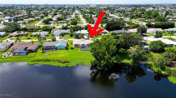 821 SE 41st ST, Cape Coral, FL 33904
