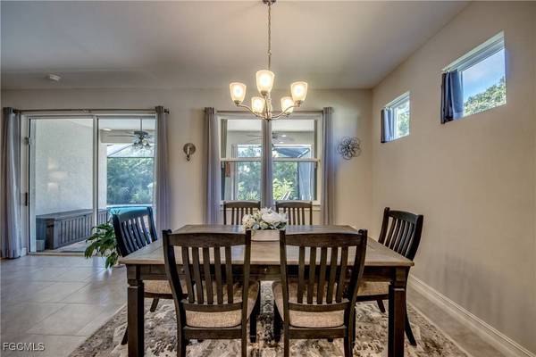 3131 Amadora CIR, Cape Coral, FL 33909