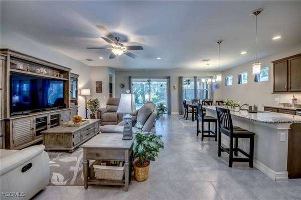 3131 Amadora CIR, Cape Coral, FL 33909