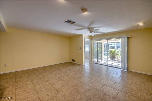 4113 SE 19th AVE #A & B, Cape Coral, FL 33904