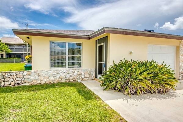 4113 SE 19th AVE #A & B, Cape Coral, FL 33904