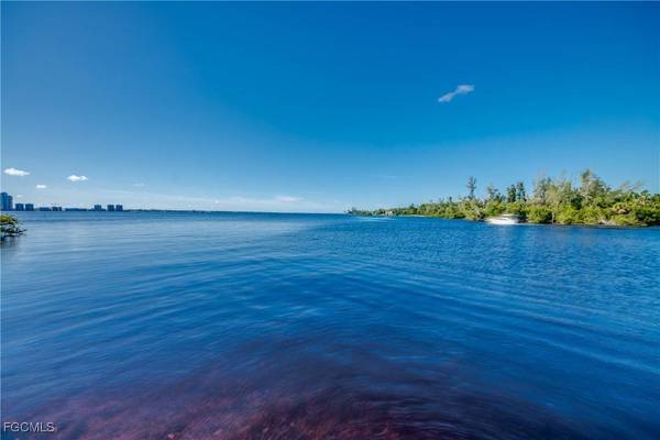 4510 N Key DR #104, North Fort Myers, FL 33903