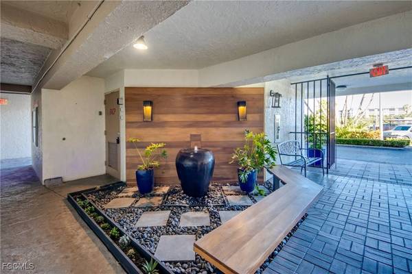 4510 N Key DR #104, North Fort Myers, FL 33903