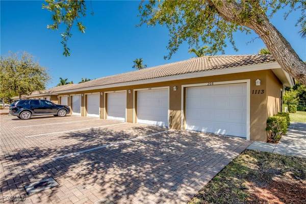 1113 Winding Pines CIR #108, Cape Coral, FL 33909