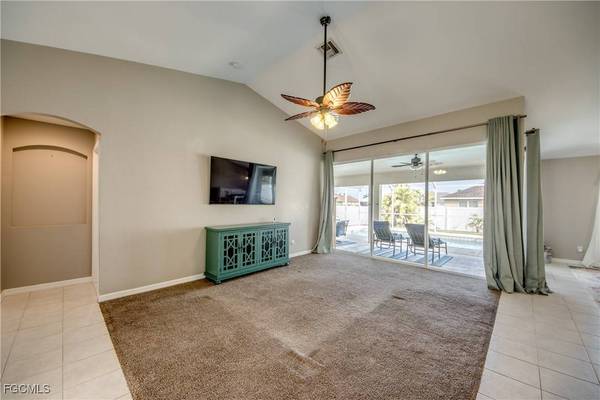 1709 SW 30th ST, Cape Coral, FL 33914