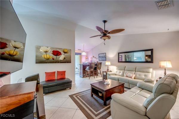 8514 Charter Club CIR ##14, Fort Myers, FL 33919