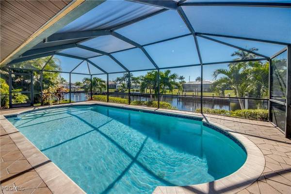 1712 SE 39th TER, Cape Coral, FL 33904