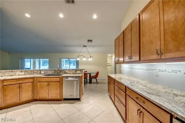 1613 NW 31st PL, Cape Coral, FL 33993